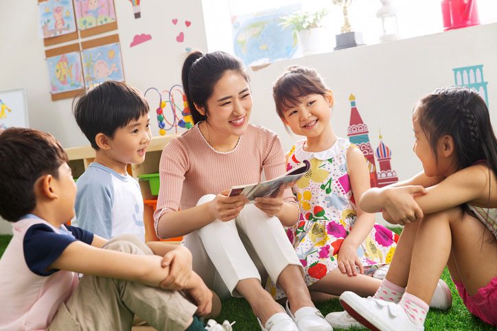 How to Become a Kindergarten Teacher